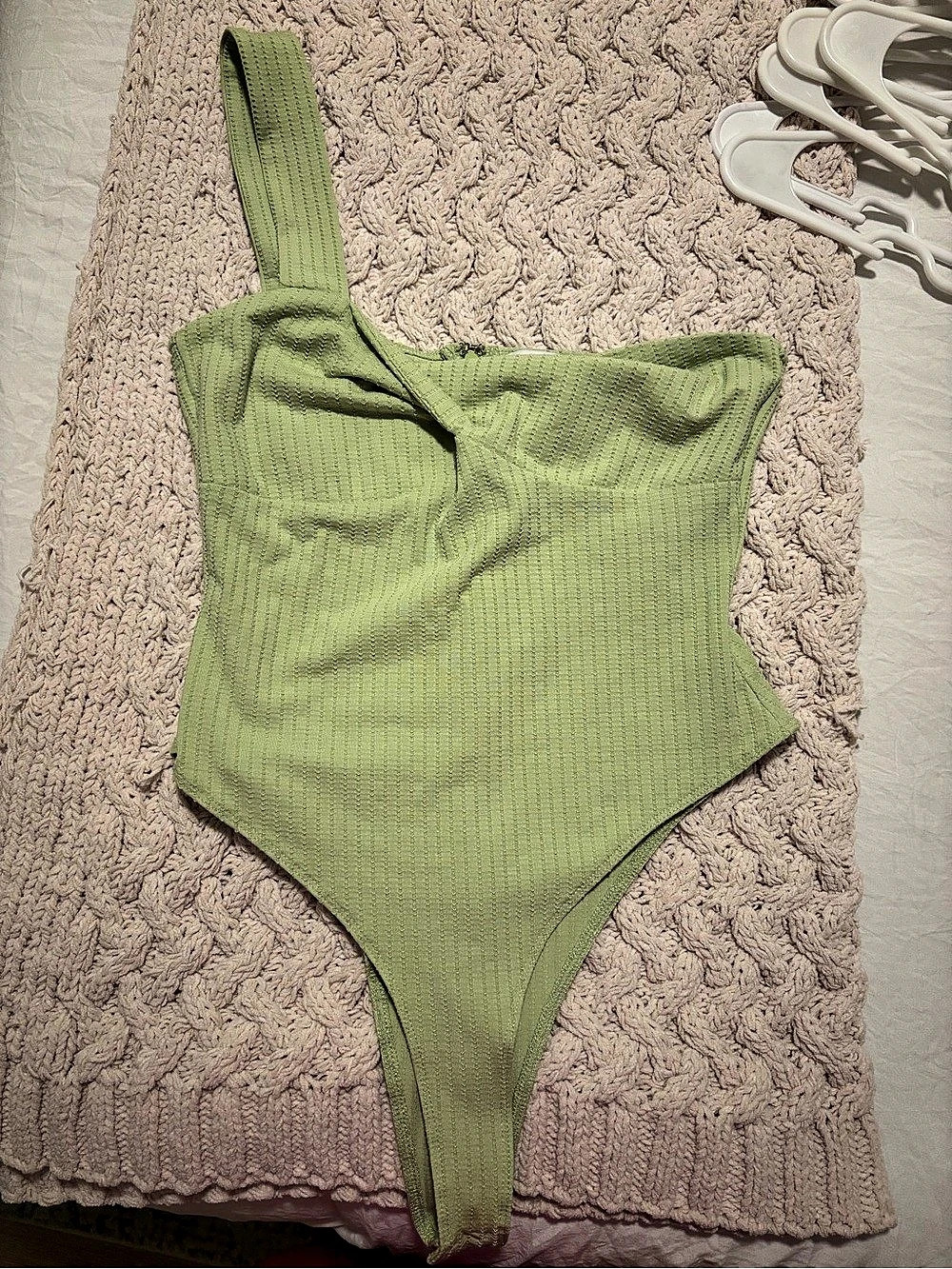 Princess Polly Bodysuit  in Green size 4 Like New